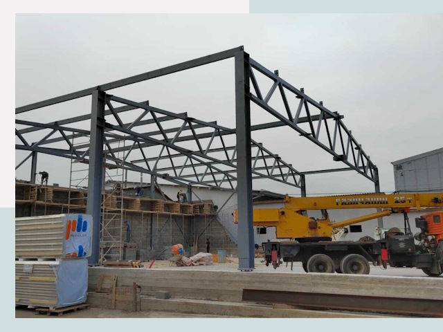 Строительство цехов в Азове