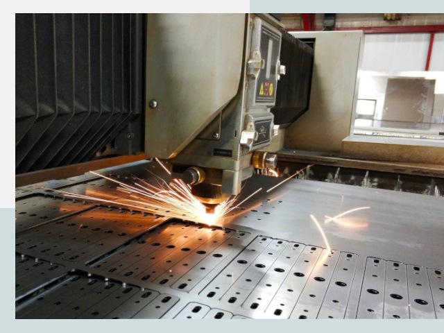 Лазерная резка металла в Азове от 616 руб.